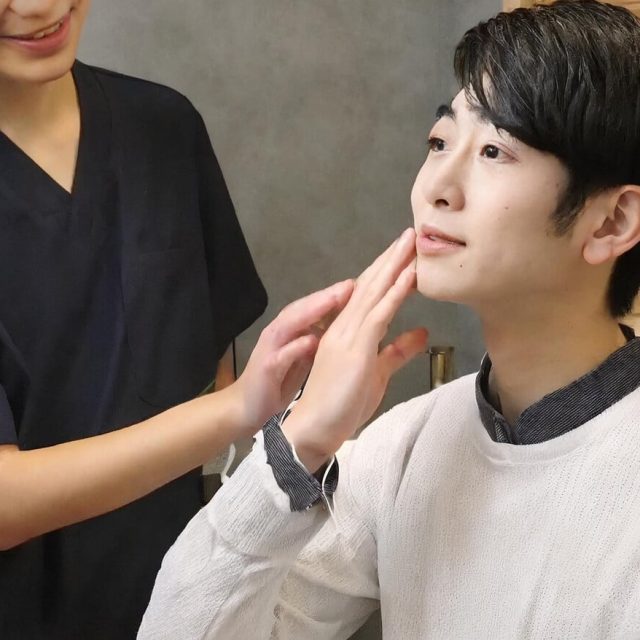 about-future-counseling 脱毛のカウンセリングを受ける日本人男性